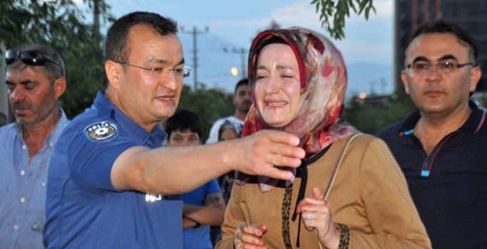 Karaman'da eşinin kurtarılmasını gözyaşları içinde izledi
