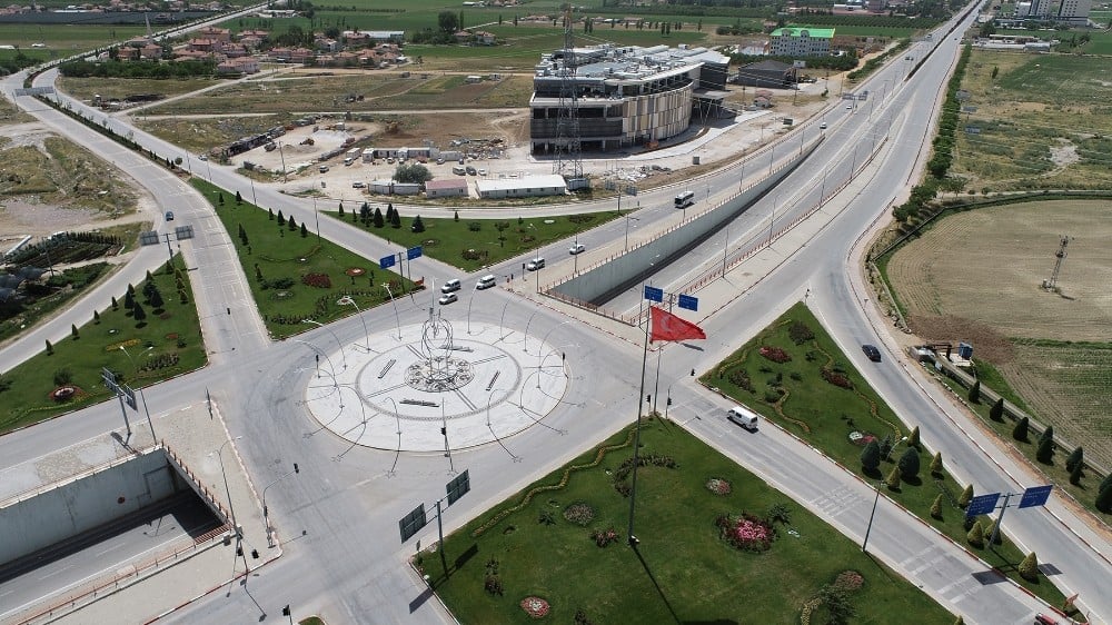 Karaman’da kavşaklar daha görsel ve kullanışlı hale getiriliyor 