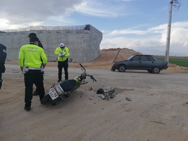 Karaman’da trafik kazası: 2 yaralı 