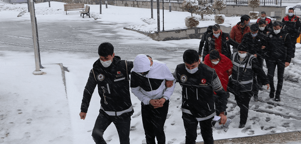 Karaman'daki uyuşturucu operasyonunda yakalanan şüphelilerden 7'si daha tutuklandı
