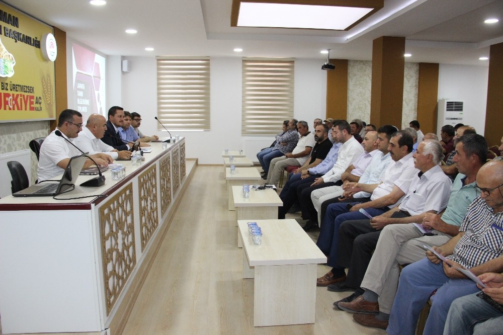 Karamanlı çiftçiye lavantanın avantajları anlatıldı 