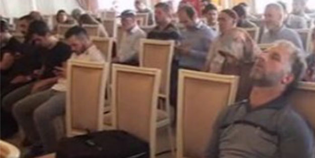 Temel Reis'i pür dikkat dinlediler!