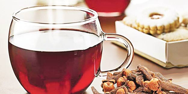 Karanfilsin kararın yok, hem de senin karanfilden haberin yok!