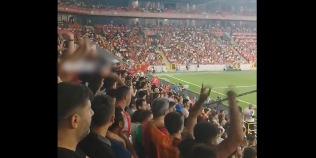 Karanlık eller iş başında! Milli maçta skandal tezahürat