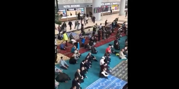 Karanlık Oda TV'den skandal haber! Namaz düşmanları yine sahnede