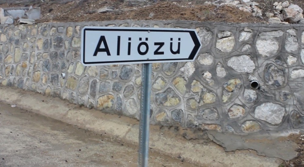 Karantina altına alınan köyde sessizlik hakim 