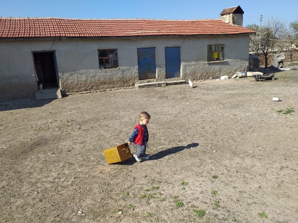 Karantina döneminde köydeki çocuklar kent merkezlerinden daha şanslı 