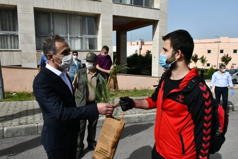 Karantina sürecini tamamlayan 167 kişi evlerine döndü 