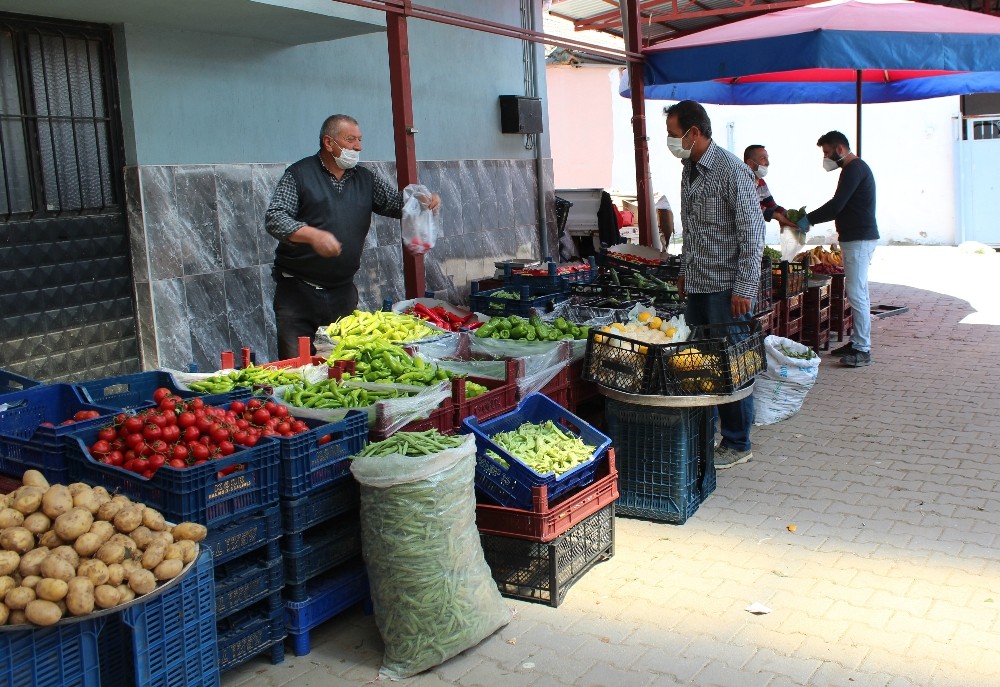 Karantina süresi biten mahallede normal hayat başladı 