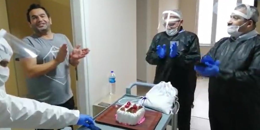 Karantinadaki 3 kişiye doğum günü sürprizi 