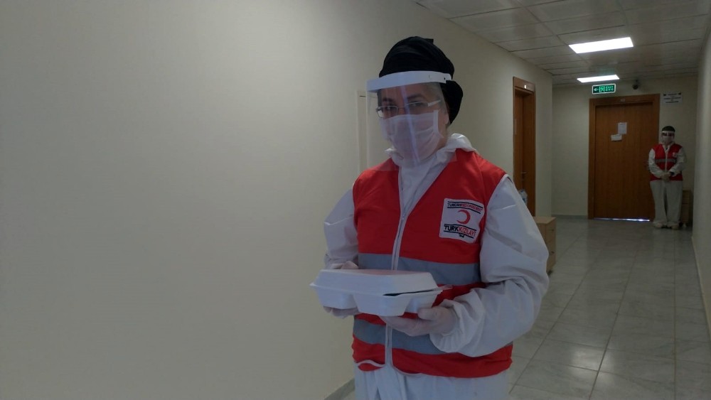 Karantinadaki vatandaşların ihtiyaçları Kızılay’dan 