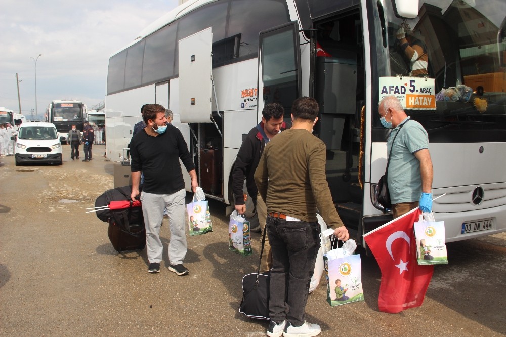 Karantinadakilere davullu zurnalı uğurlama 