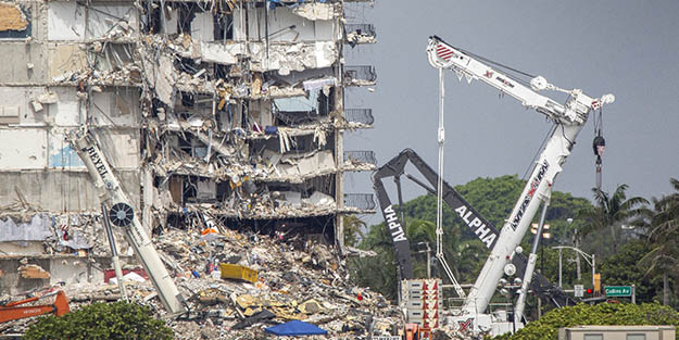 Karar verildi! Çöken binada ölenlerin yakınlarına 1 milyar dolardan fazla tazminat