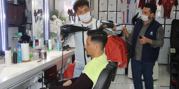 Kararı duyan vatandaşlar berber ve kuaförlere koştu!