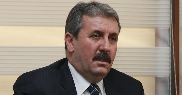 'Kararı kınıyor ve lanetliyoruz'