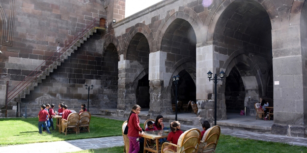 Karatay Kervansarayı: İpek Yolu'nun 778 yıllık incisi