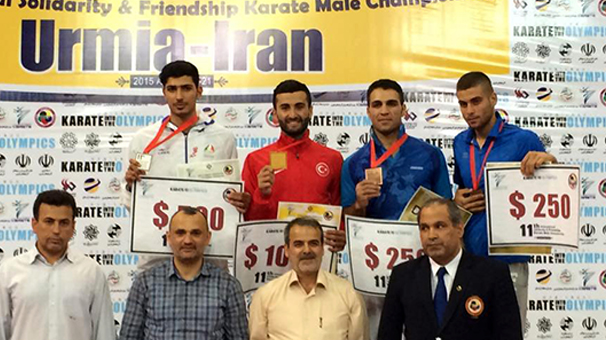 Karateciler İran'dan 7 madalya getirdi