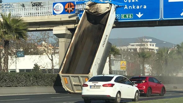 Karayolunda korkutan olay