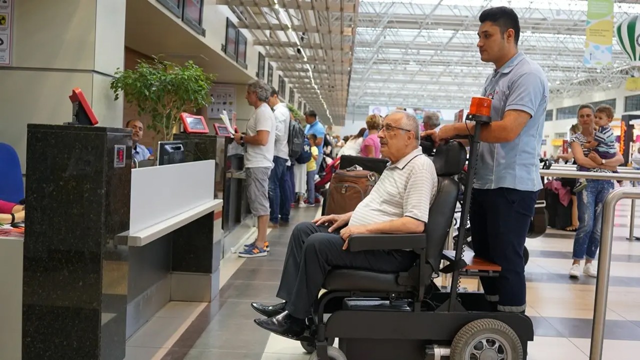 Karayolunda yüzde 40 indirim sağlandı 9 milyon engelli yolcu bedava seyahat etti