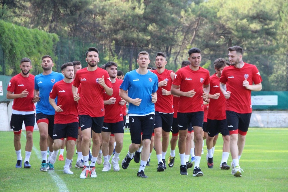 Kardemir Karabükspor top başı yaptı 