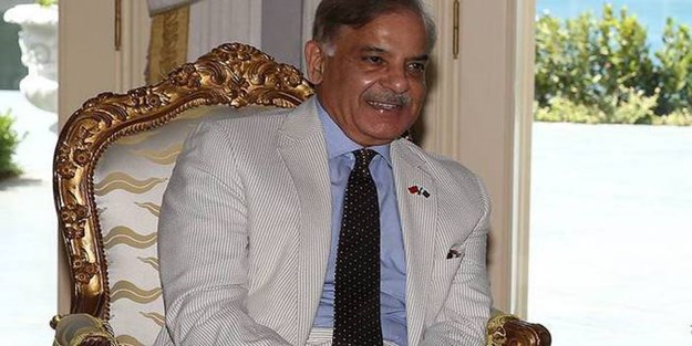 Kardeş Pakistan'da FETÖ okullarının yönetimine el konuldu