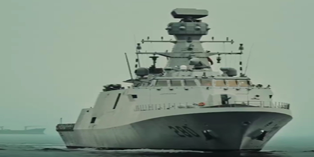 Kardeş ülke "Türkiye'yi vuracağız" diyen ülkeye karşı Türk savaş gemisini suya indirdi