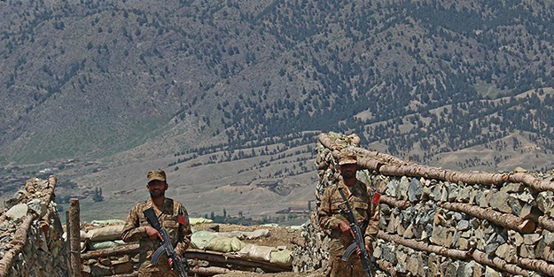 Kardeş ülkeden acı haber! Orduya saldırı düzenlendi