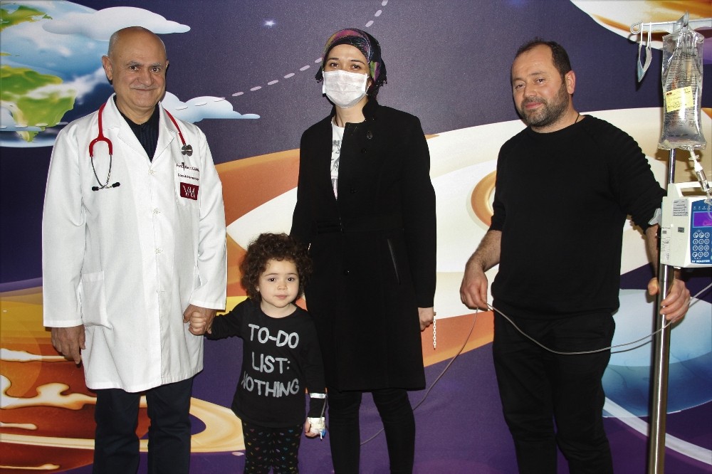 Kardeşinden aldığı ilikle hayata tutundu 