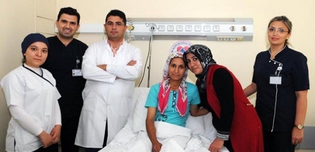 Kardeşinin böbreğiyle sağlığına kavuştu