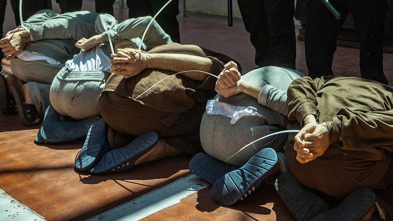 Kardeşlerimiz her gün bu kahpeliğe katlanıyor!