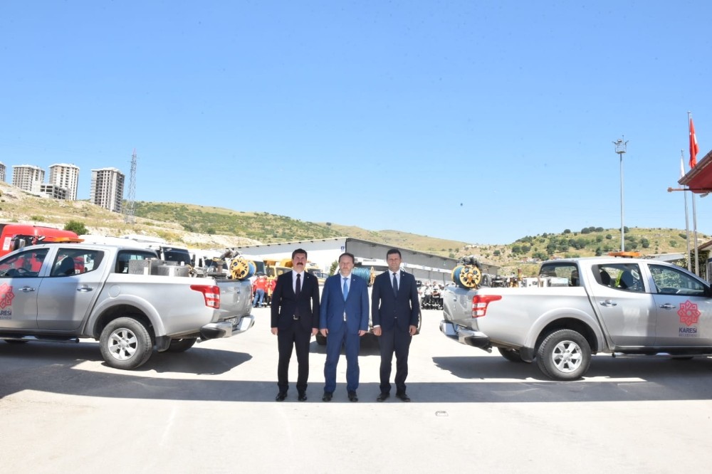 Karesi’de haşereyle mücadele başladı 