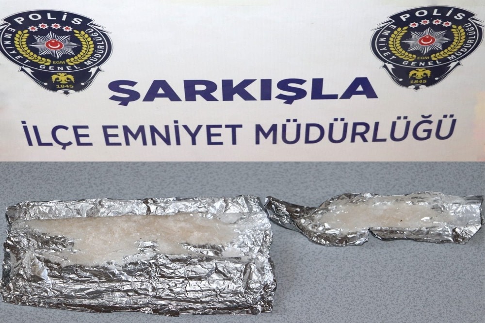 Kargo ile uyuşturucu kaçırmak istediler 