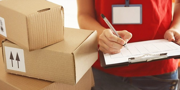 Kargo paketi patladı! 4 çalışan hastaneye kaldırıldı