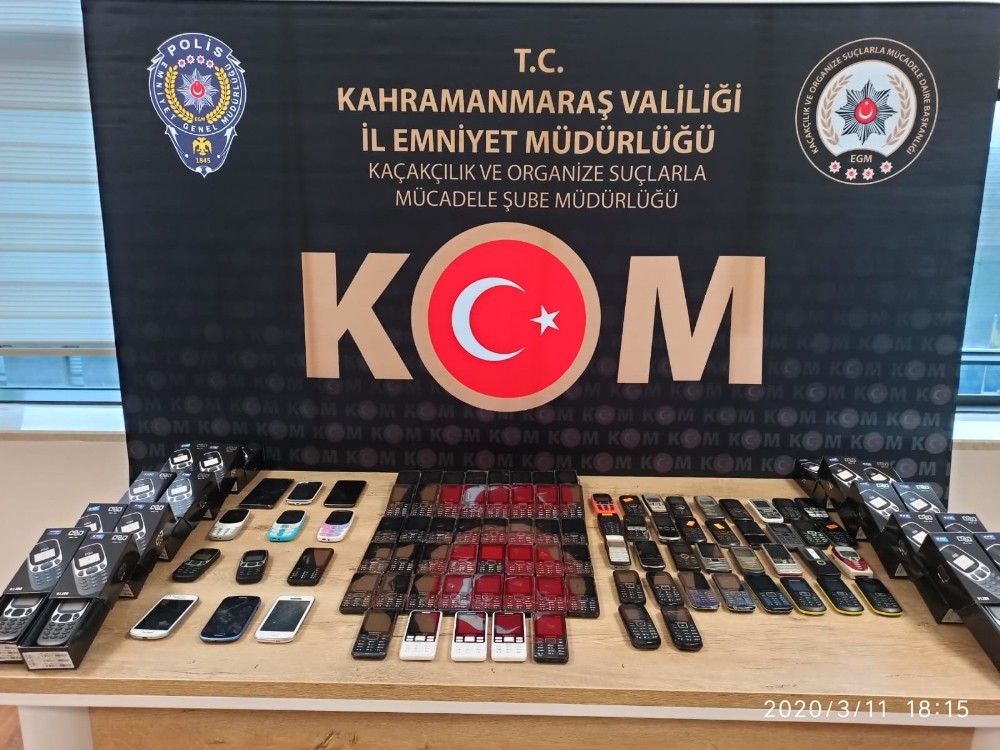 Kargoyla kaçak cep telefonu sevkiyatı 