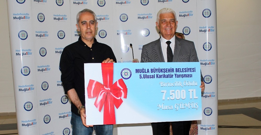 Karikatür yarışmasında dereceye girenler ödüllendirildi 