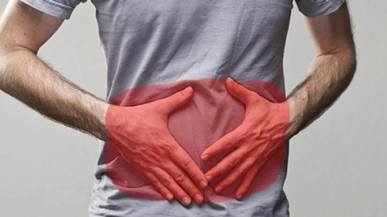 Karın ağrısıyla gittiği hastaneden cenazesi