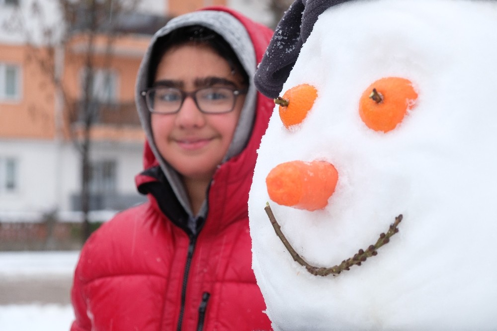Karın tadını yine çocuklar çıkardı 