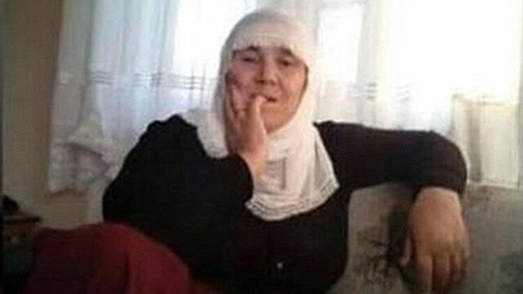 Karısını satırla öldürüp dudağını burnunu ve kulağını kesen sanığa tahrik indirimi 