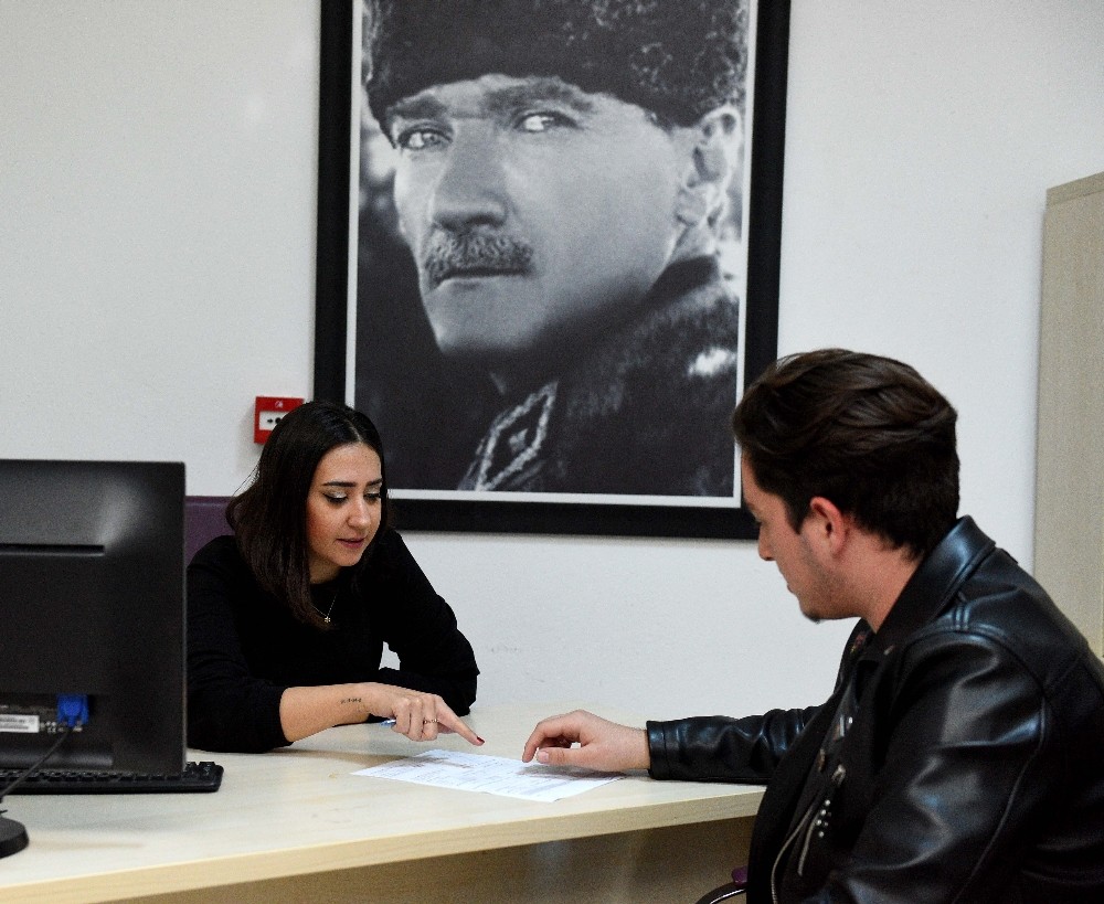 Kariyer Merkezi 34 bin 398 kişiyi işe yönlendirdi 