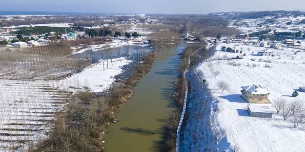 Karla kaplı Acarlar Longozu böyle görüntülendi