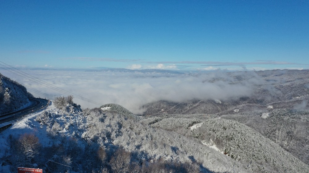 Karla kaplı Bolu Dağı’nın havadan görüntüsü büyüledi 