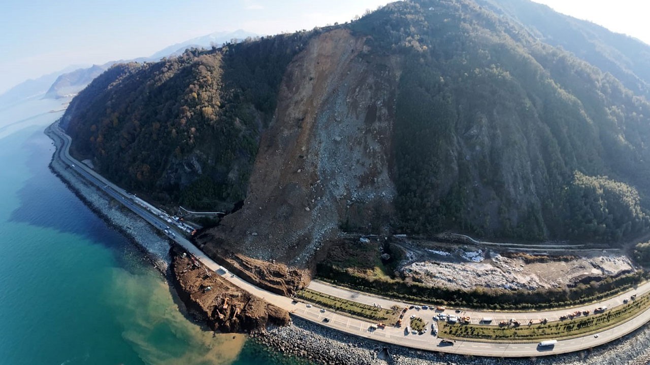 Karlar erimeye başladı! Doğu Karadeniz’de heyelan alarmı