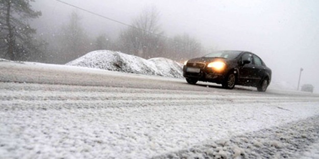 Karlı yollarda otomobili nasıl kullanmalı?