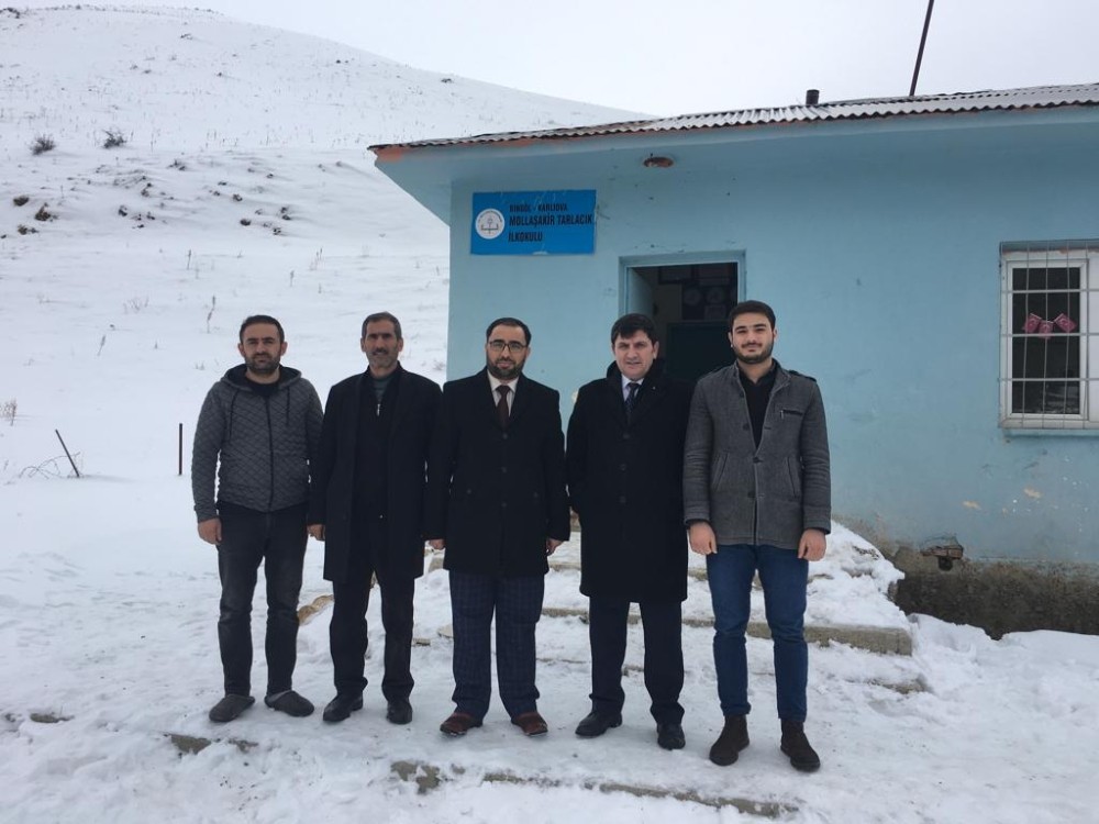Karlıova’da öğrencilere kırtasiye desteği 