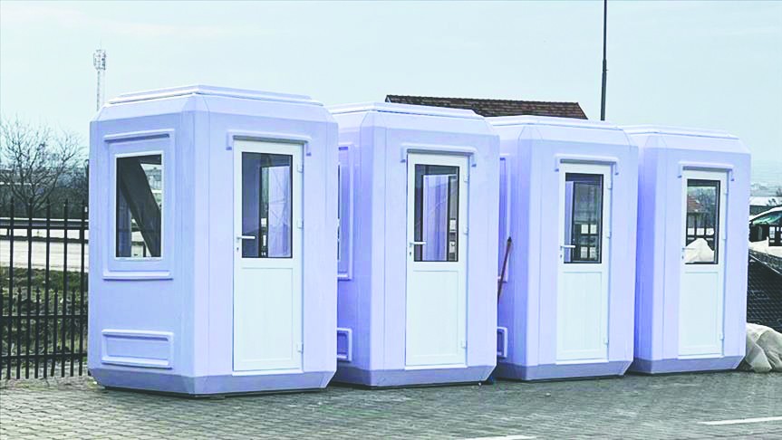 Karmod Kabin Kosova’ya 20 güvenlik bekçi kulübesi gönderdi