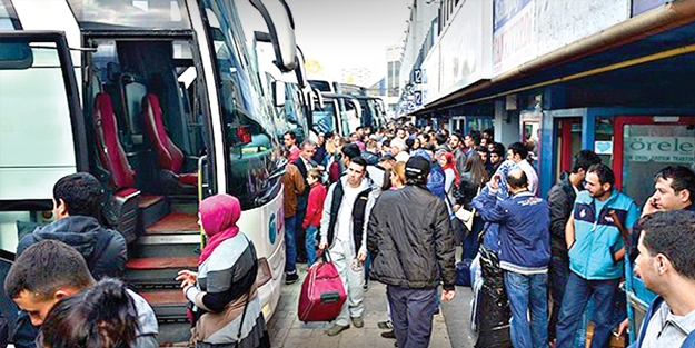 Karnesini alan otogara koştu