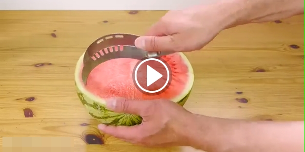 Karpuz kesmenin püf noktası