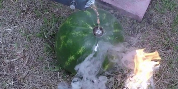 Karpuzun içine erimiş alüminyum dökülürse...