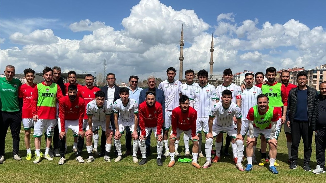 Kars 36 Spor sezonu hükmen galibiyetle kapattı