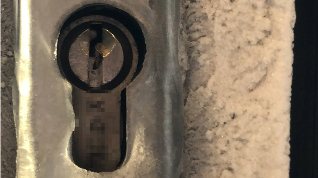 Kars buz kesti! Her yer dondu